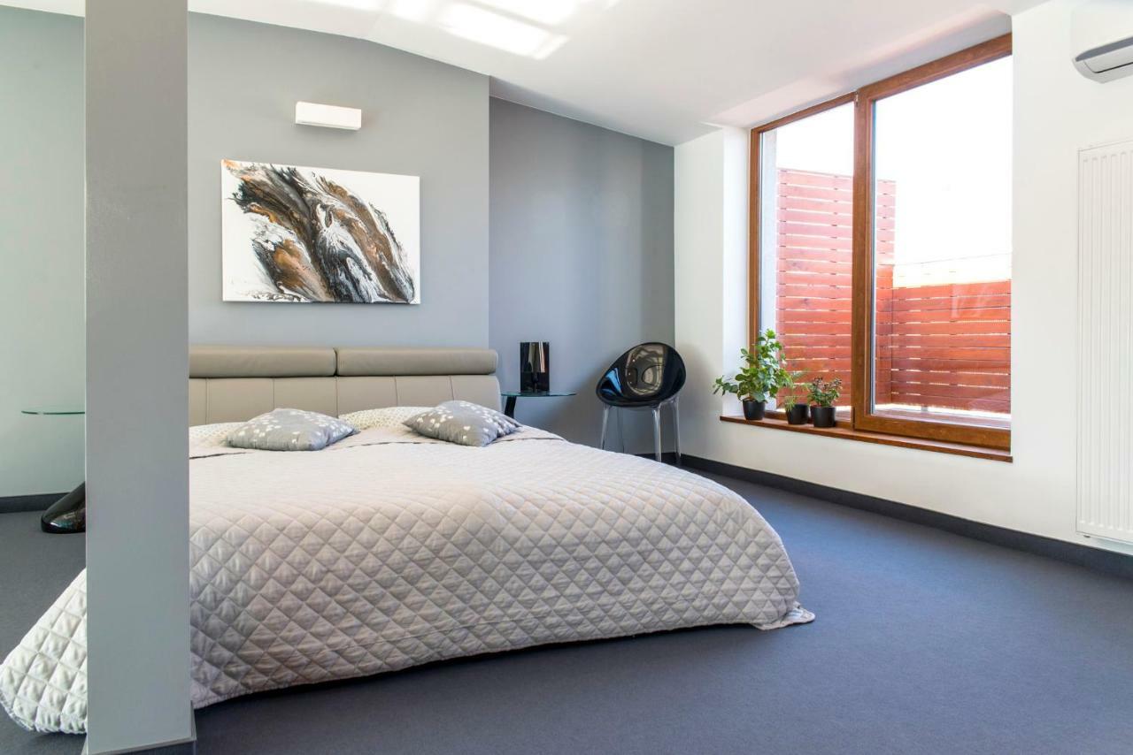 Apartment Mlynska 8 Z Prywatnym Basenem *